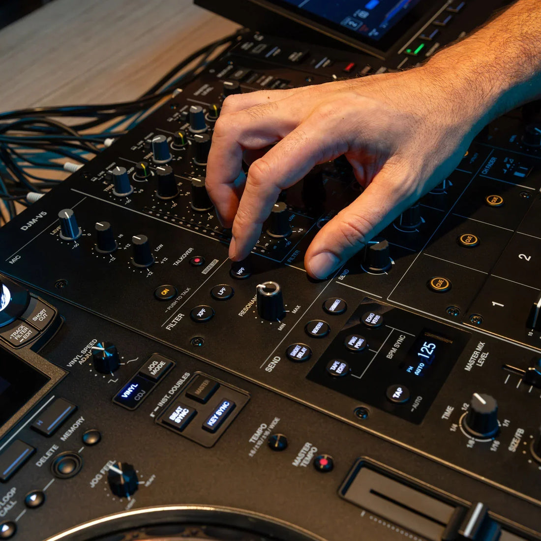 Alpha Theta’s new 3-channel mixer: gimmick, or the height of relevance?